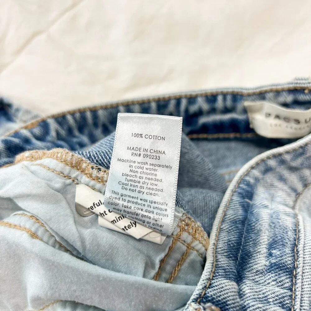 PacSun Eco Light Blue Denim Distressed Mom Cropped Jeans Women’s Size 27